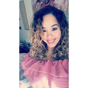 Meet your Posher, Raysa